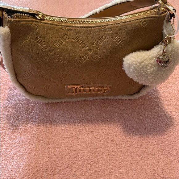 JUICY COUTURE ICE QUEEN SHOULDER BAG PECAN SHEARING Perfect For Winter Outfits - Picture 15 of 15